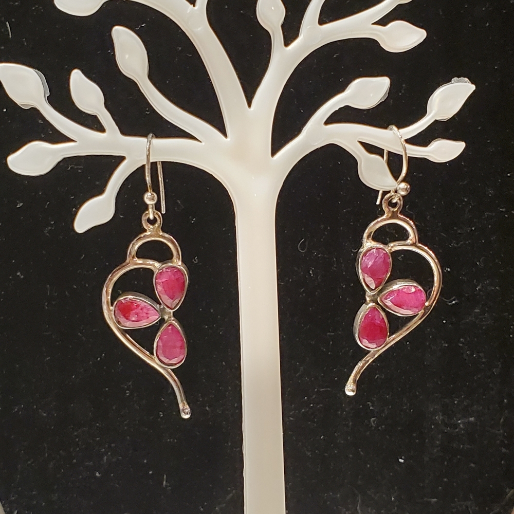 Ruby earrings - Picture 2 of 3